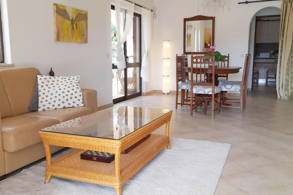 Villa Mirasol - Relaxed Private *